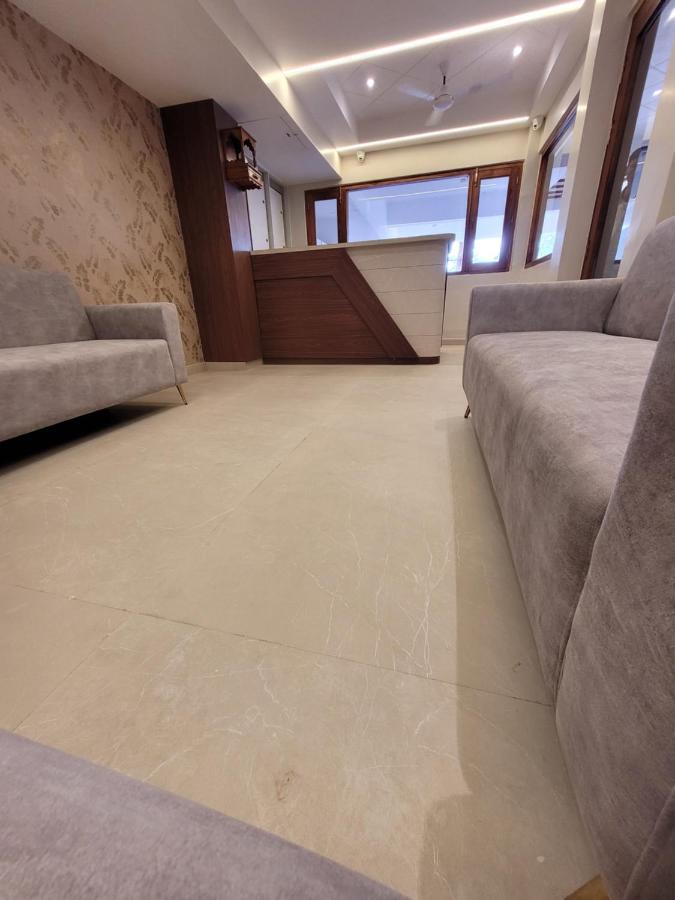 Hotel Ananda Kashi バラナシ エクステリア 写真