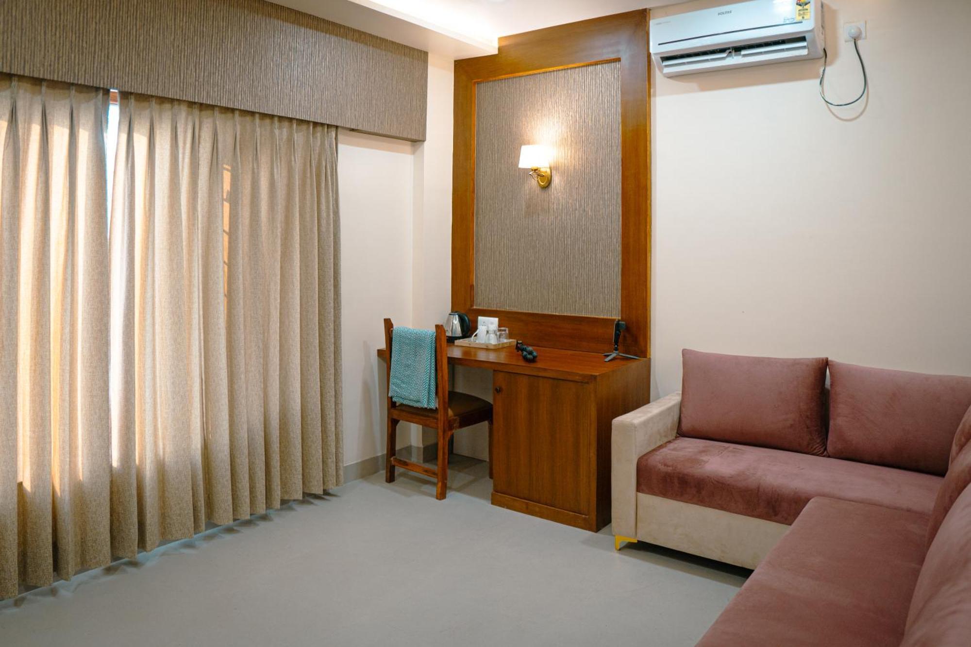 Hotel Ananda Kashi バラナシ エクステリア 写真