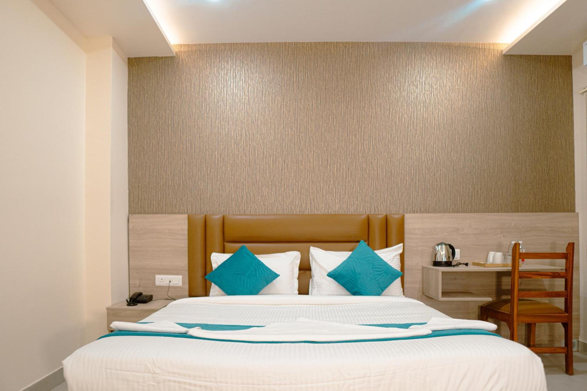 Hotel Ananda Kashi バラナシ エクステリア 写真