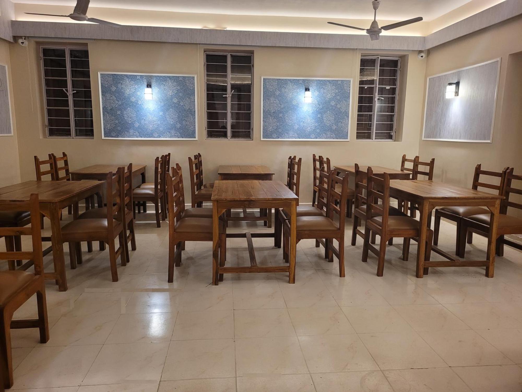 Hotel Ananda Kashi バラナシ エクステリア 写真